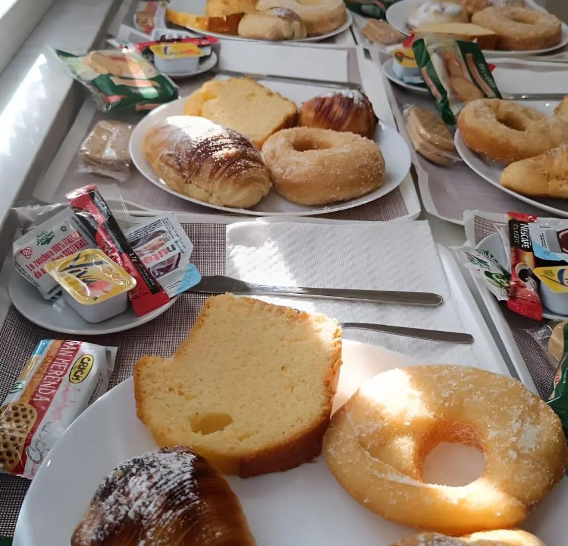 Alojamento de Acomodação e Pequeno-almoço Central Station Garibaldi Nápoles