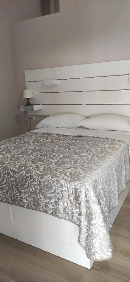 Bed & Breakfast Central Station Garibaldi Neapol